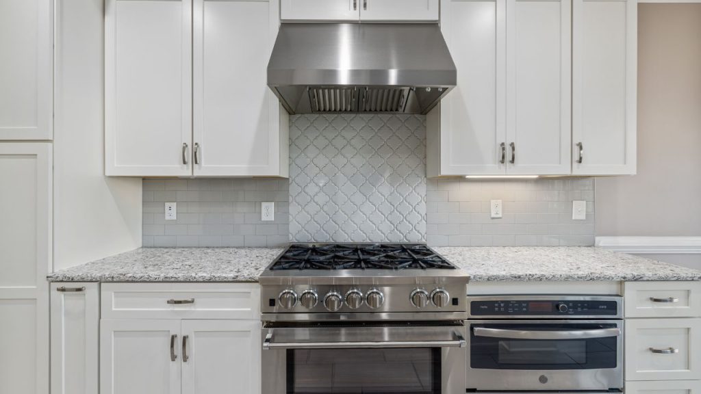 Effective Methods To Clean Greasy & Oily Kitchen Cabinets